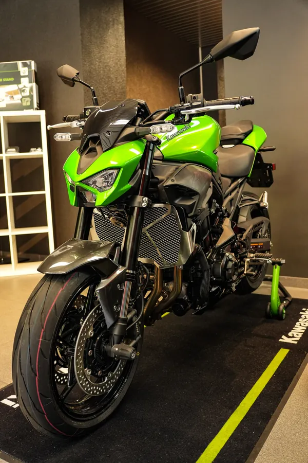 Kawasaki Z900 — photo du Studio Créatik